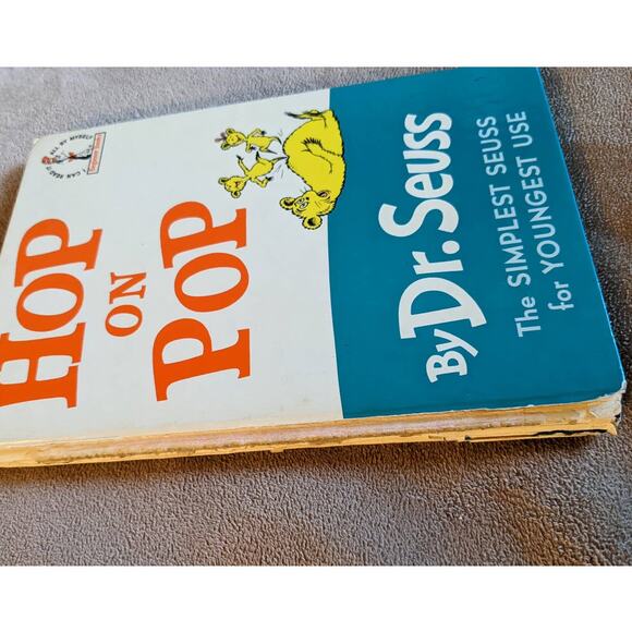 Vintage Dr Seuss Foot Book And Hop On Pop Childrens Kids Books Set of 2 - Picture 11 of 12